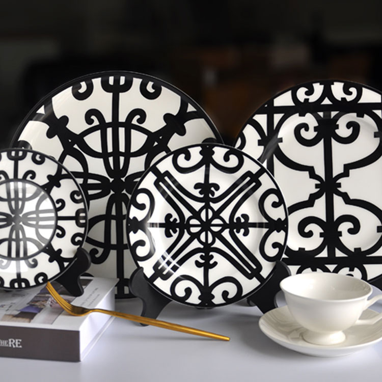 Black Iron Art Style Dinnerware Set