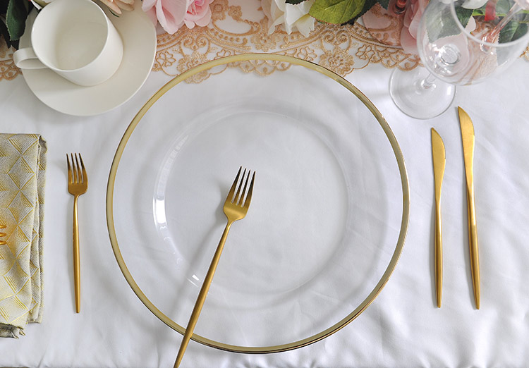 clear gold/silver/rose gold/black/white rimmed glass charger plates video