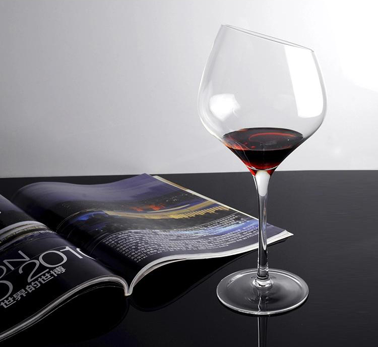 Oblique Wine Tasting Glasses Set