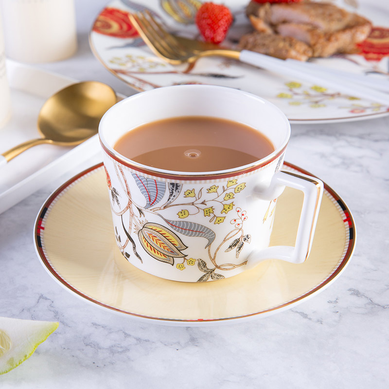 Floral Dinner Plates With Cup And Saucer