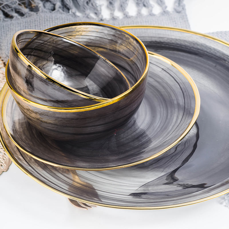 Swirl Glass Service Plate And Bowls Set