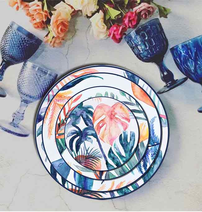 Tropical Leaf Pattern Plates Set