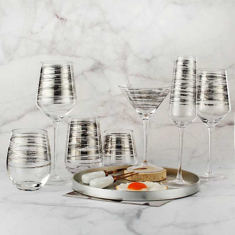 Hotel Company Gold Wine Glass Set