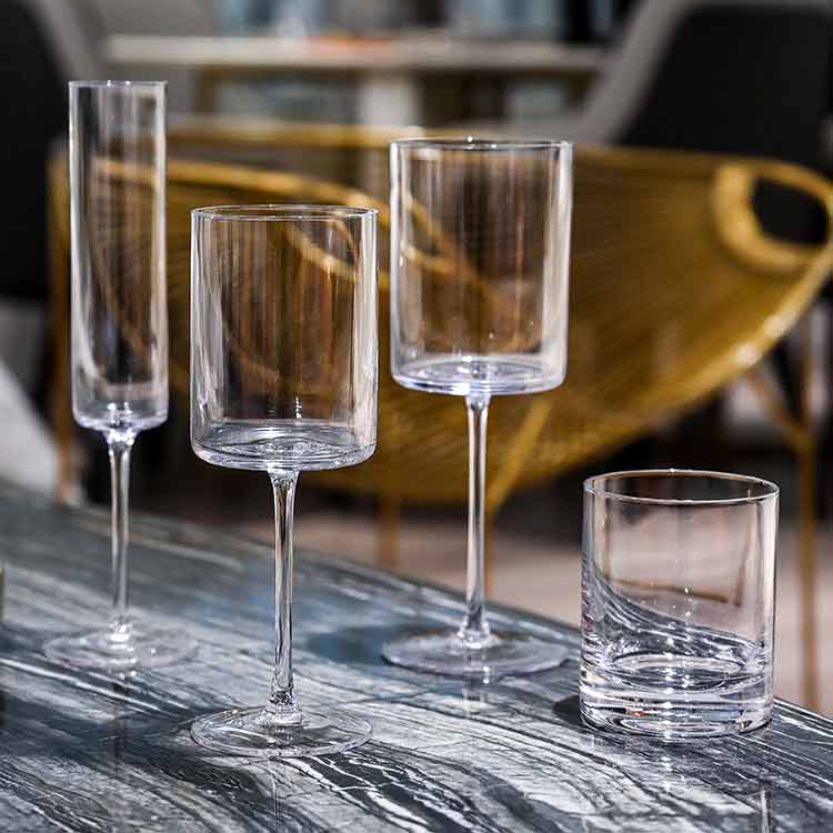 Straight Edge Design Crystal Drinkware set