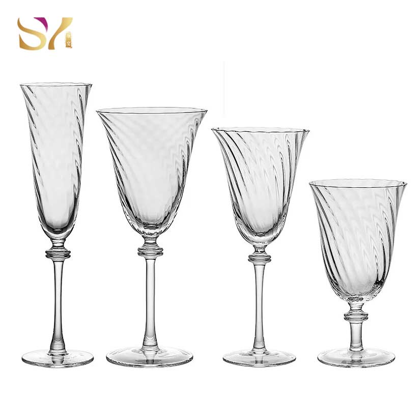 China Original Factory Cool Drinking Glasses - Unique design glass wine  decanter set – Qiaoqi factory and suppliers